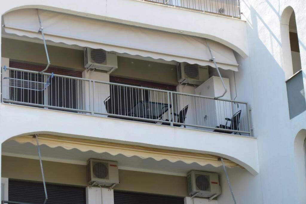 Sunrise Pearl In Attika Riviera Apt And Parking Rafína Exterior foto