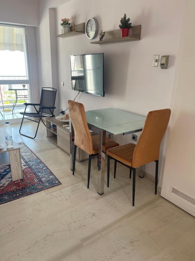 Sunrise Pearl In Attika Riviera Apt And Parking Rafína Exterior foto